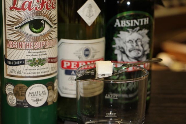 Absinth trinken